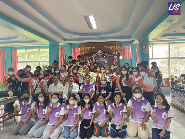 1. บริการวิชาการ จัดระบบห้องสมุด ลงทะเบียนรายการทรัพยากรสารสนเทศ(เบื้องต้น) ในการบูรณาการการเรียนการสอน และ ฝึกปฏิบัติ เสริมทักษะและประสบการณ์ ให้กับนักศึกษา เสริมประสิทธิภาพการปฏิบัติงานให้กับครูประจำห้องสมุด